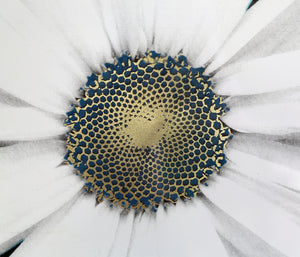 Love me, Love me not - Blue with a touch of gold
